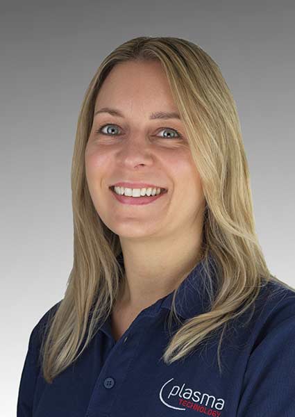 Natascha Deutschle Ansprechpartnerin Einkauf und Vertrieb und Prokuristin der plasma technology GmbH