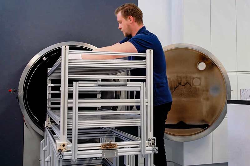 Plasma-Oberflächenbehandlung auslagern als extern Dienstleistung von plasma technology durch effiziente Lohnbehandlung Plasma-Oberflächenbehandlung auslagern als extern Dienstleistung von plasma technology durch effiziente Lohnbehandlung