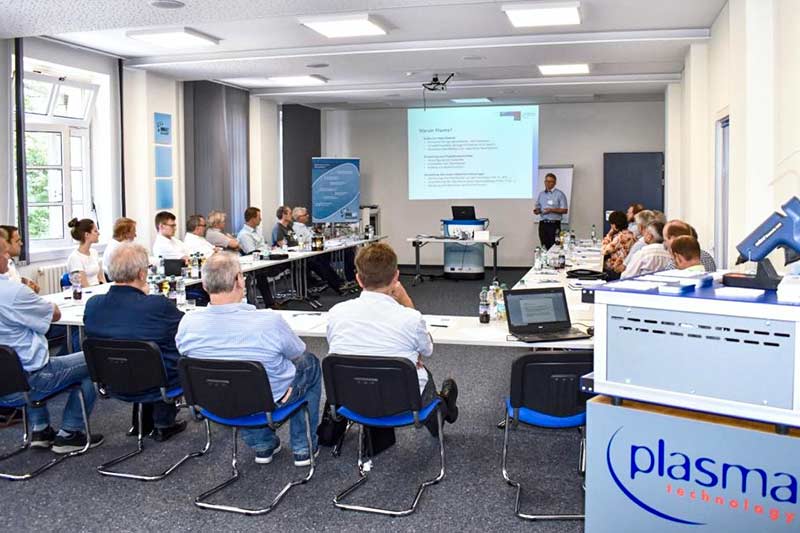 Technischer Support Wartung Instandhaltung und Schulung zu Niederdruckplasmaanlagen Technischer Support Wartung Instandhaltung und Schulung zu Niederdruckplasmaanlagen