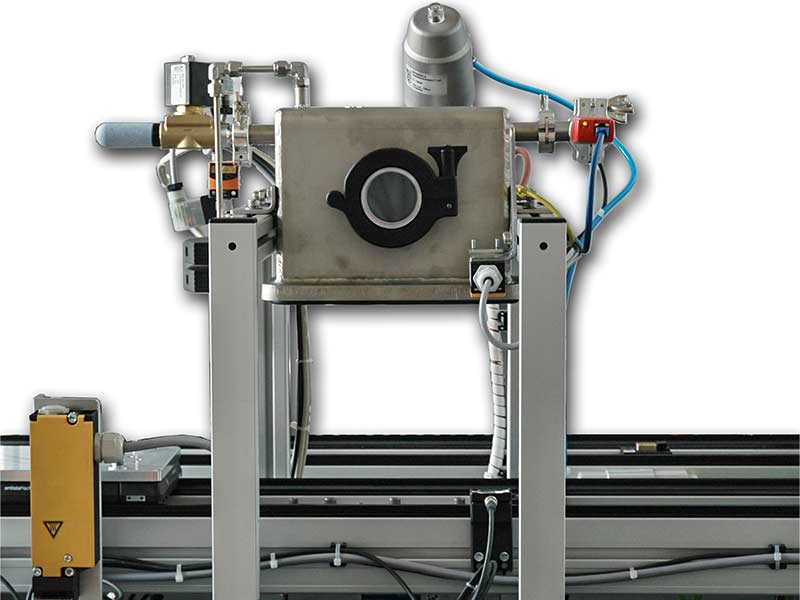 Fully automated plasma system featuring low-pressure plasma technology and a flexible plasma spot