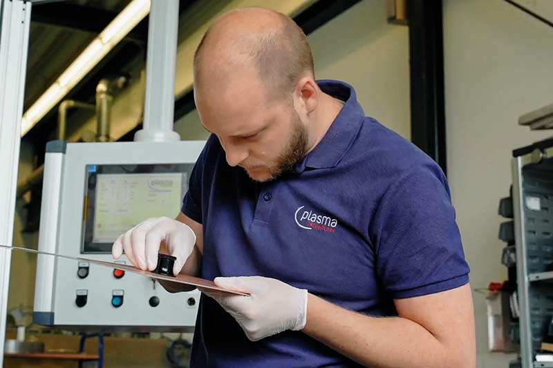 Process development, manufacturing, and delivery of low-pressure plasma systems tailored to customer-specific needs Process development, manufacturing, and delivery of low-pressure plasma systems tailored to customer-specific needs